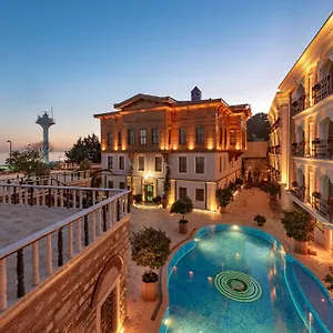 4* Hotel Seven Hills Palace &