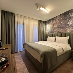 Hotel Iris, Istanbul